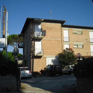 https://hotel-garden-tirrenia.it-tuscanyhotel.com